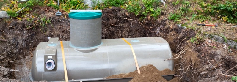 Kunststoffzisterne im Baugrund